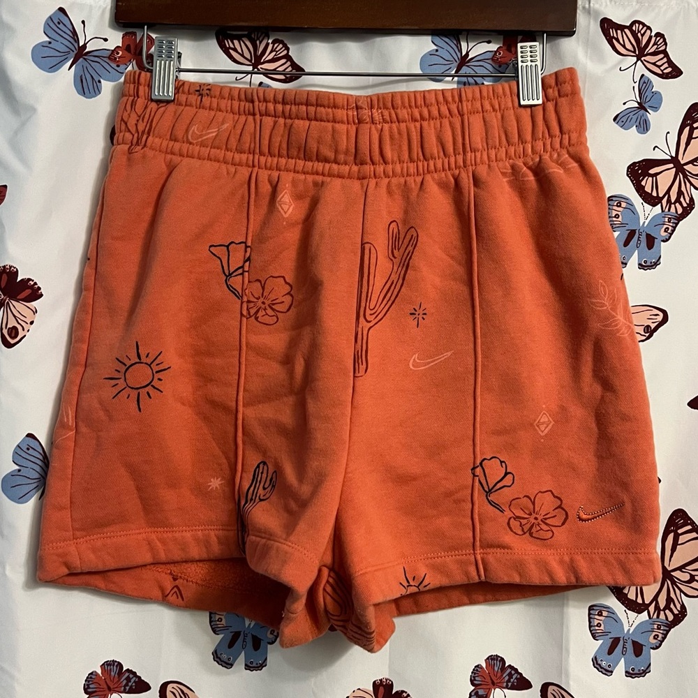 Nike wild oasis shorts